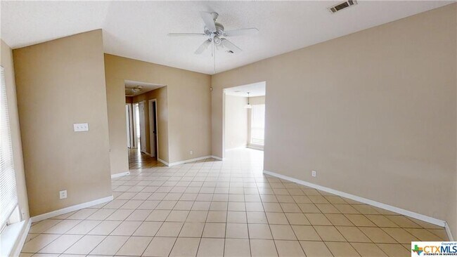 Foto del edificio - 2406 Timberline Dr