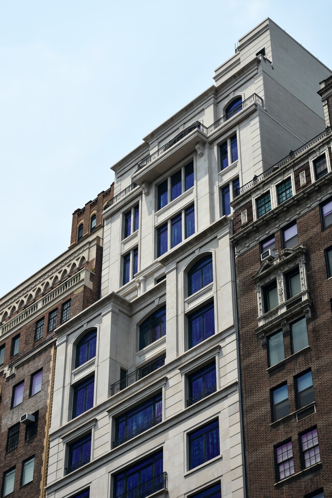 Building Photo - 1110 Park Ave
