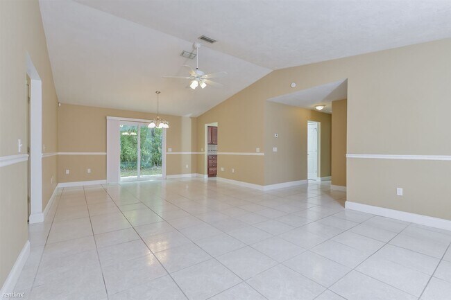 Building Photo - 3 br, 2 bath House - 1819 E Glancy Dr