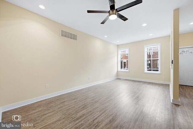 Foto del edificio - 1729 Reed St