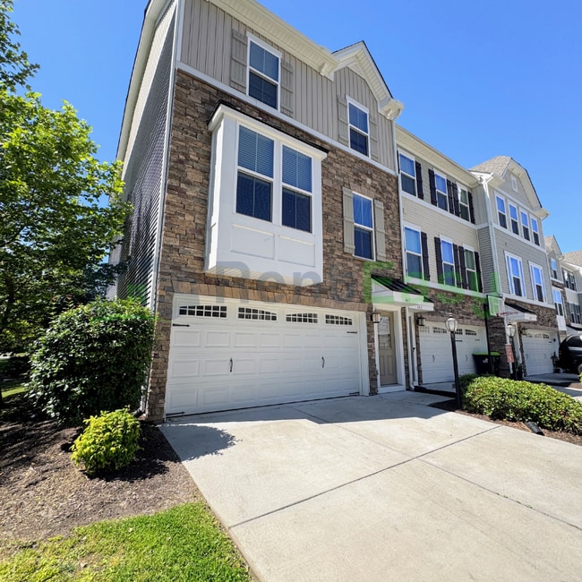 Building Photo - 447 Covington Ct
