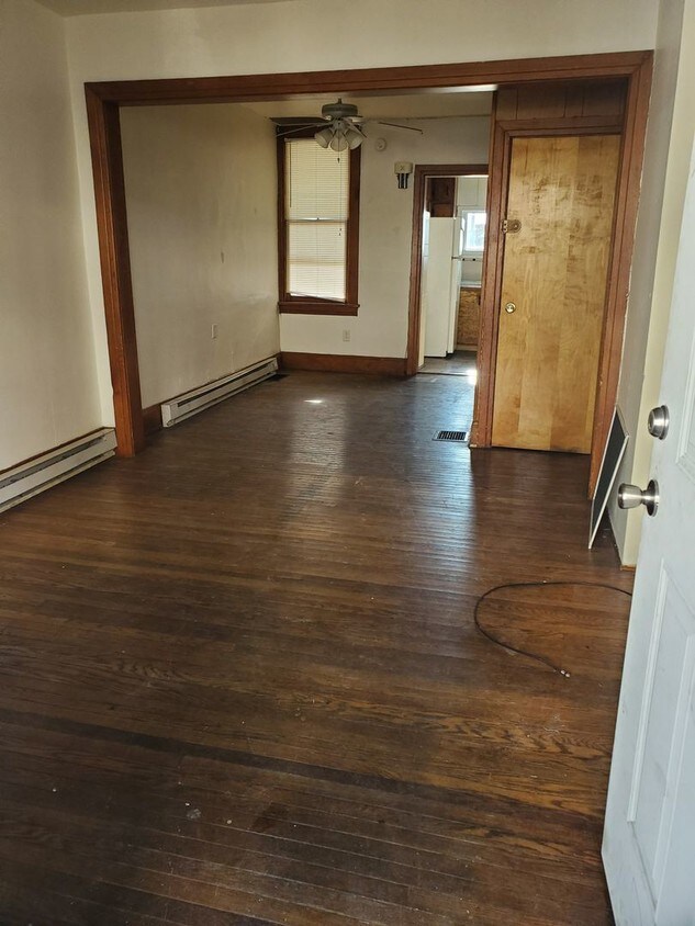 Primary Photo - 2 br, 1 bath House - 36 S. 3RD STREET