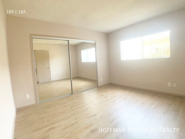 Foto del edificio - 12620 Caswell Ave