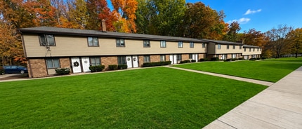 Building Photo - 2446 Echo Valley Dr