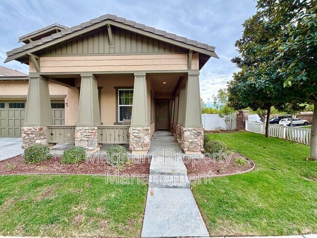 Foto del edificio - 40382 Corrigan Pl