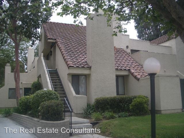 Foto del edificio - 329 N Melrose Dr