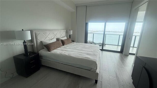 Foto del edificio - 480 NE 31st St