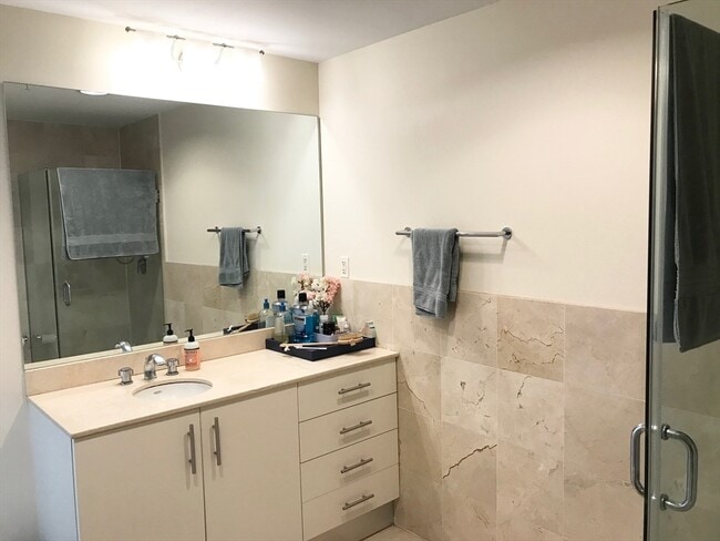 Building Photo - 96 South St