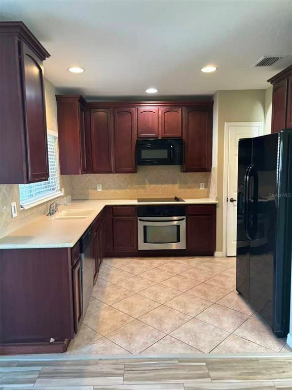 Foto del edificio - 2947 Willowleaf Ln