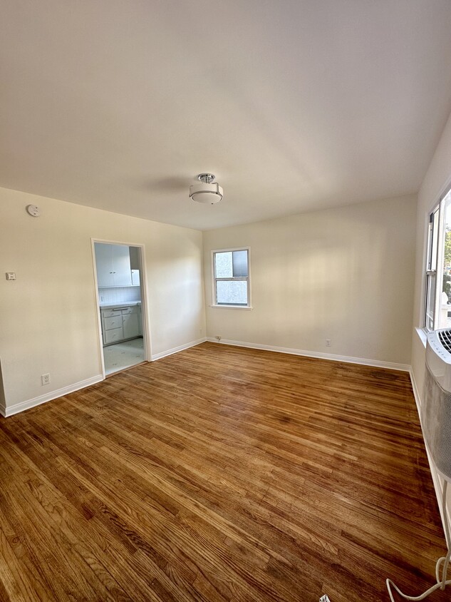 Wide lens view living room - 410 California Ave