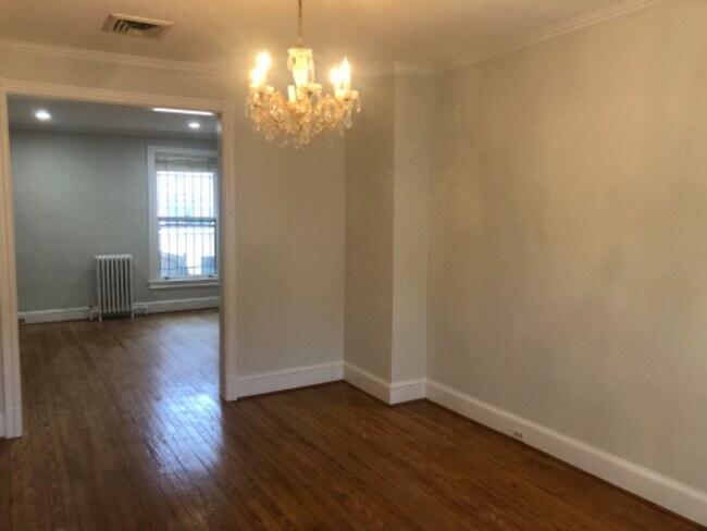 Foto del edificio - 1732 Church St NW