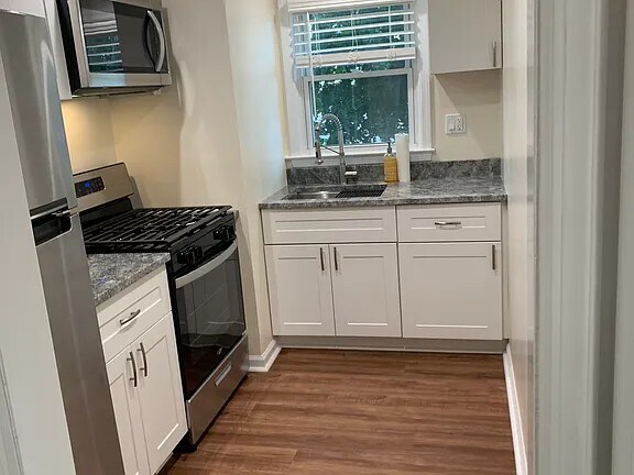 Foto principal - 120 Bradford Ave