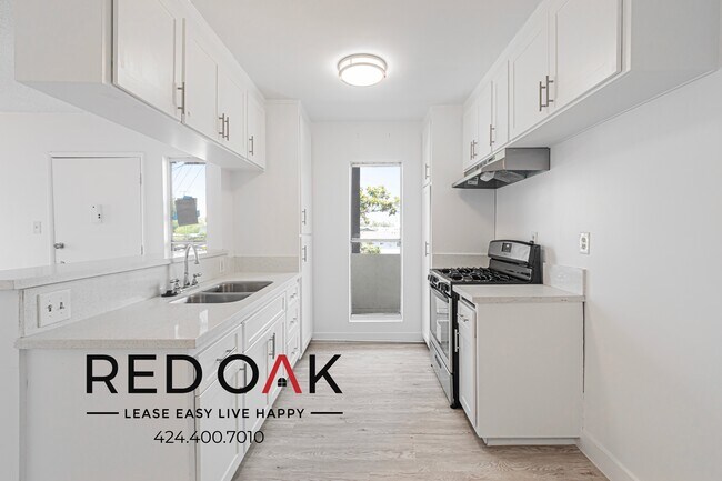 Foto del edificio - 700 Glenway Dr