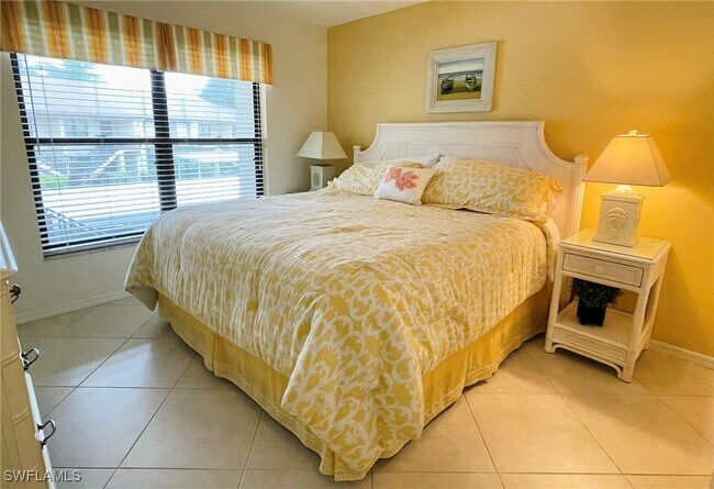 Foto del edificio - 4560 Chantelle Dr
