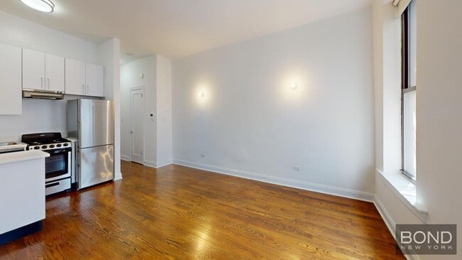 Building Photo - 163 E 87th St
