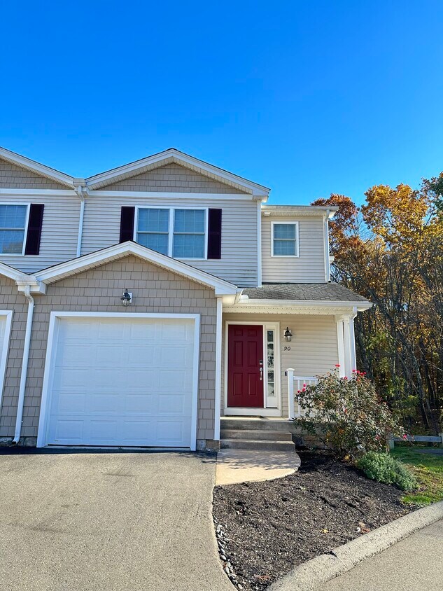 Foto principal - 90 Gianna Dr