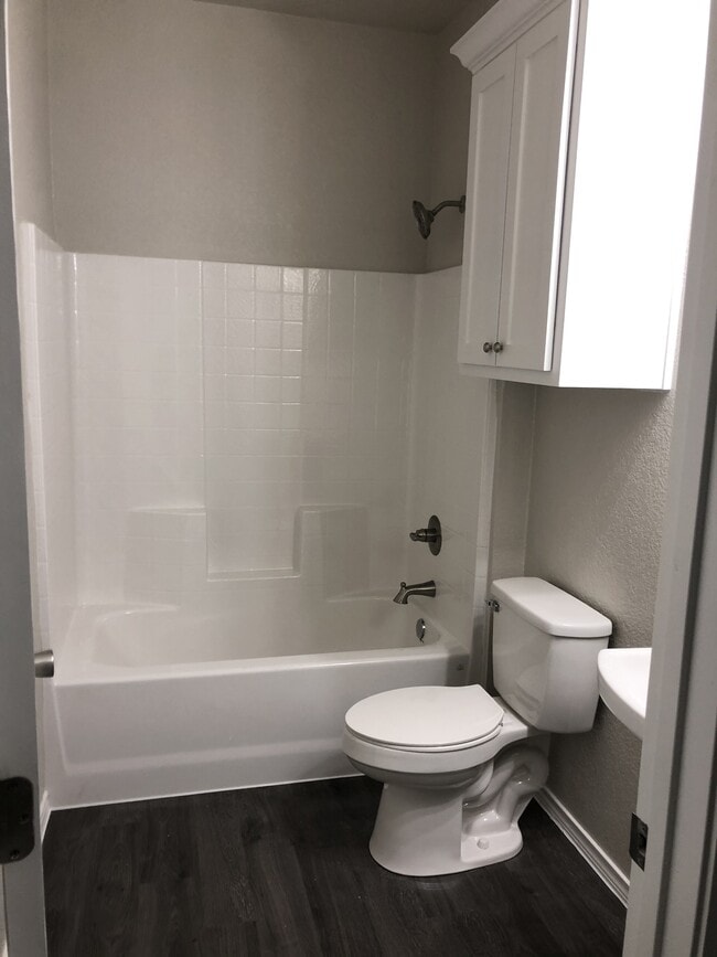 Building Photo - 223-C N Buffalo St