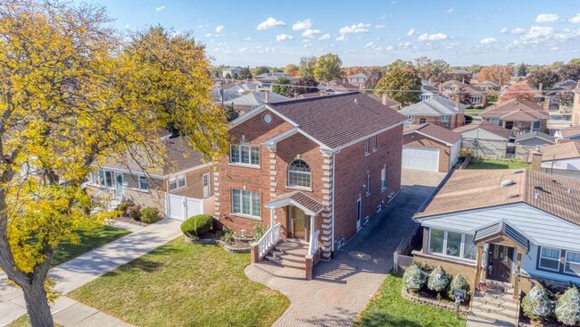 Building Photo - 4544 N Oriole Ave