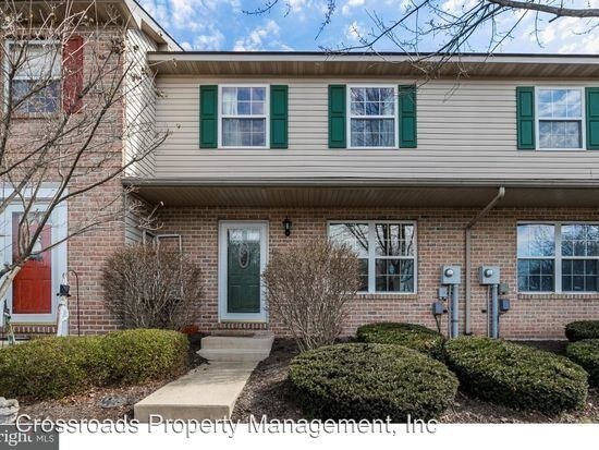 Primary Photo - 3 br, 2.5 bath House - 18 Lenape Lane