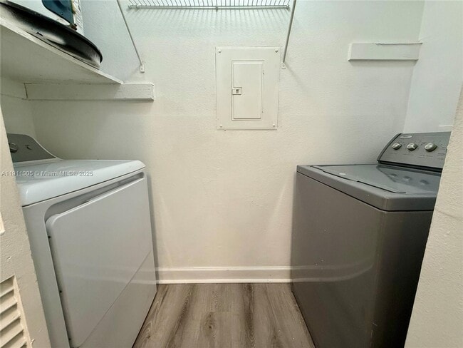 Building Photo - 3988 NW 87th Ave