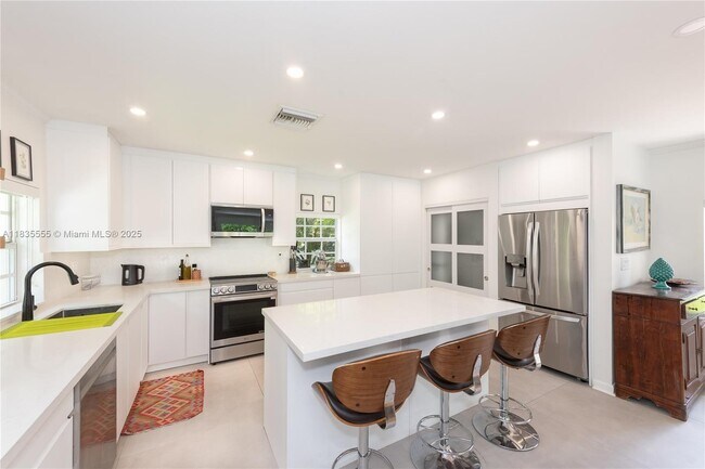Foto del edificio - 6520 SW 76th St