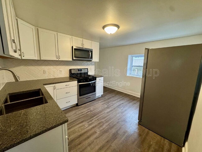 Building Photo - 2018 1st St