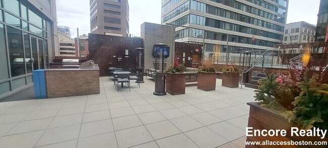 Foto del edificio - 665 Washington St