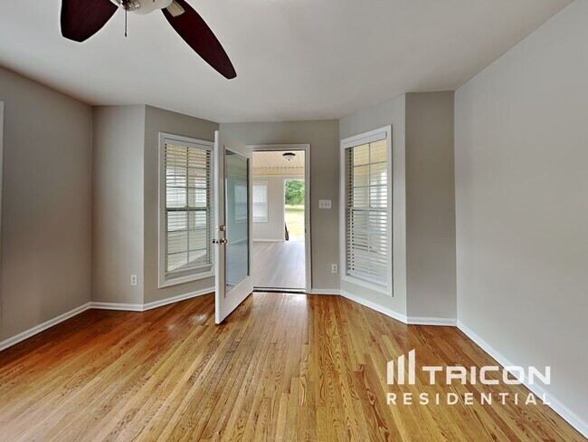 Building Photo - 534 Hart Rd
