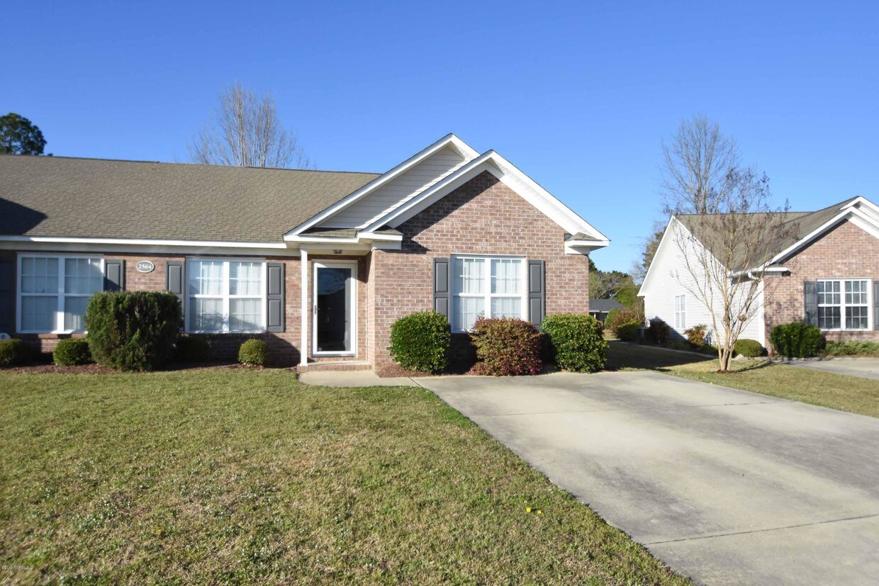Primary Photo - 2564 Saddleback Dr