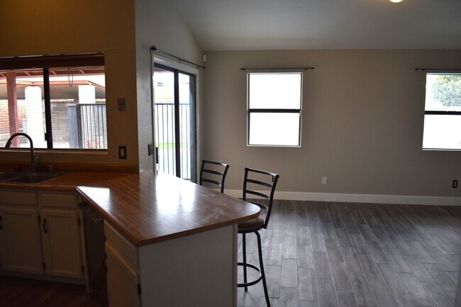 Foto del edificio - Inground Pool