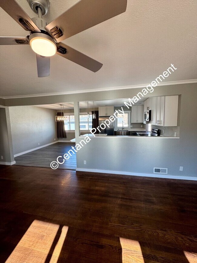 Foto del edificio - 4 bedroom 2 Bathroom with large yard in Anaconda