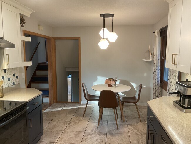 Foto del edificio - 945 Beacon Ln