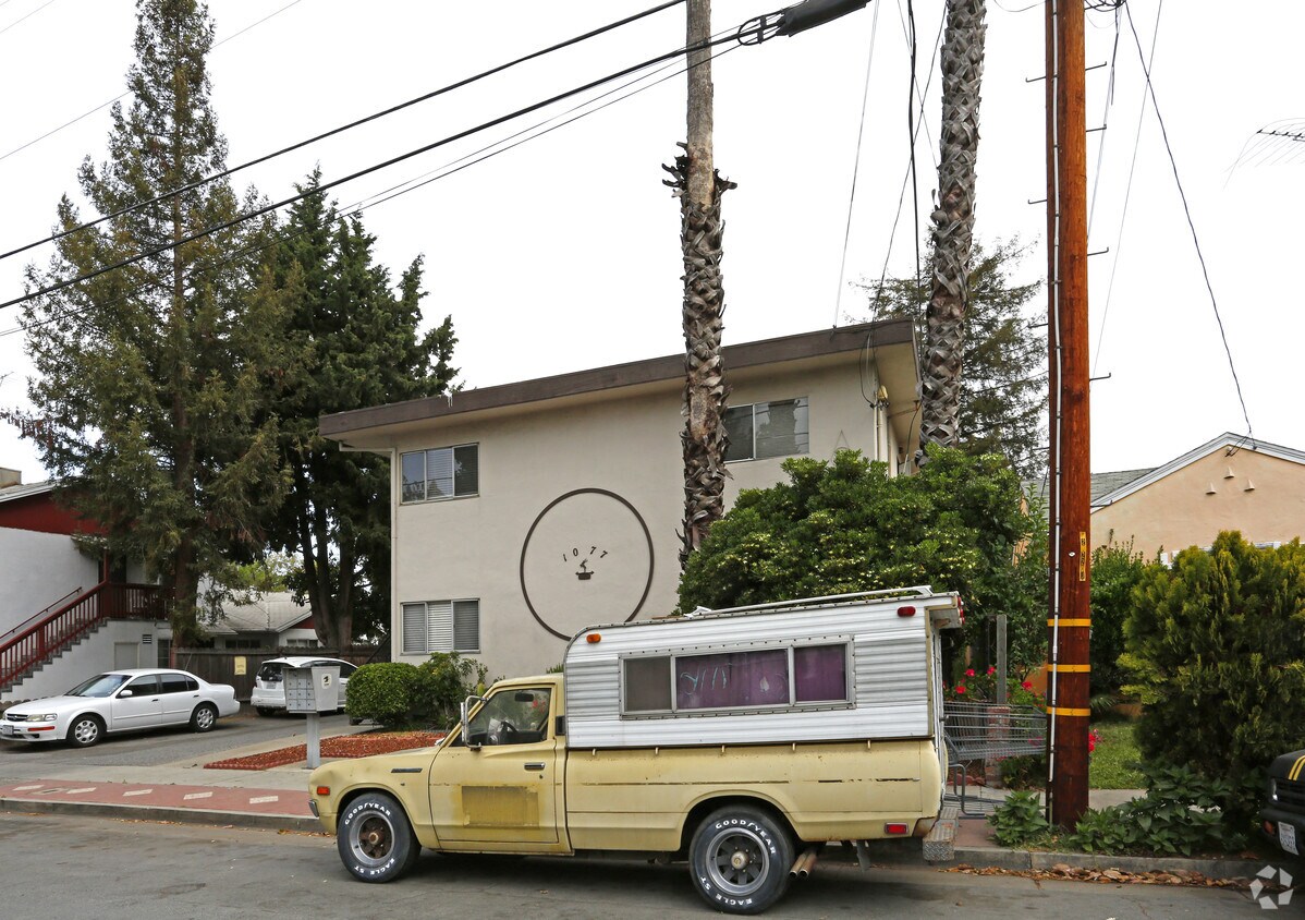 Building Photo - 1077 Eugene Ave