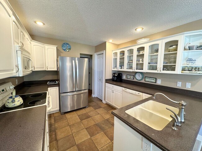 Foto del edificio - Longs - 3 Bedroom / 2 Bathroom Fully Furnished Home
