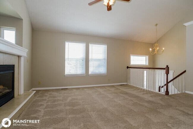 Building Photo - 8556 N Gower Ave, Kansas City, MO 64154