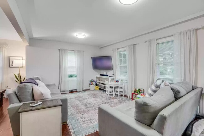 Foto del edificio - 86 Tulip St