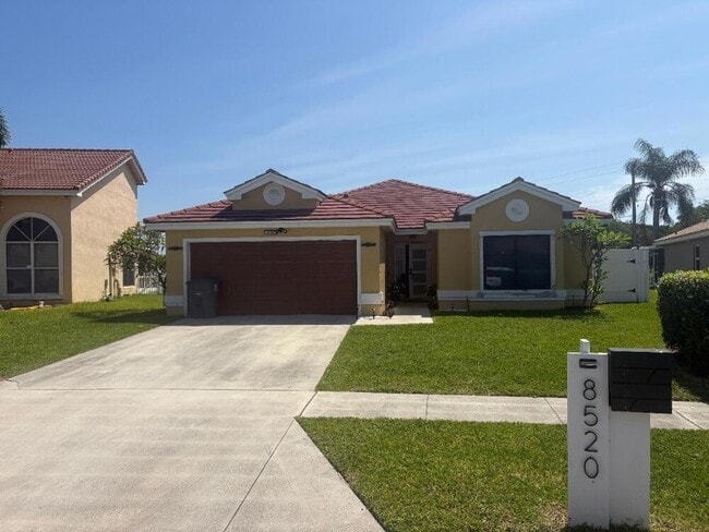 Photo - 8520 Tourmaline Blvd House
