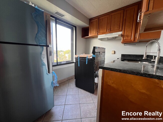Foto del edificio - 1243 Beacon St