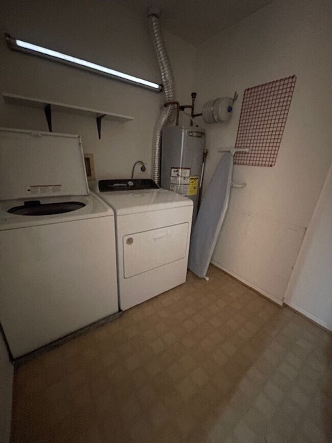 Foto del edificio - Top floor Condo is Gaithersburg