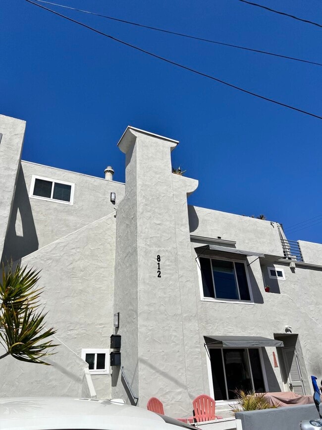 Building Photo - 812 San Luis Obispo Pl