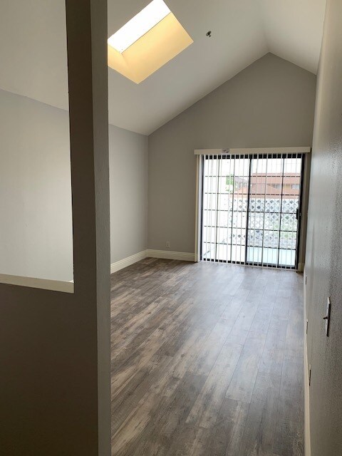Family Room - 7502 Franklin St