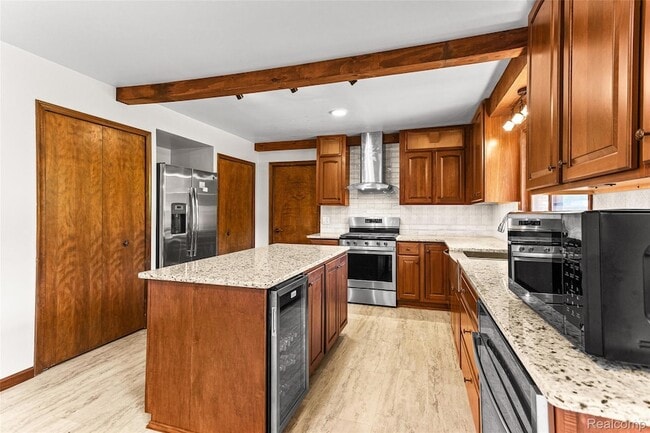 Building Photo - 3312 Palm Aire Ct