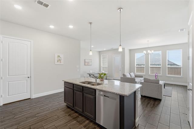 Building Photo - 1124 El Sol Blvd