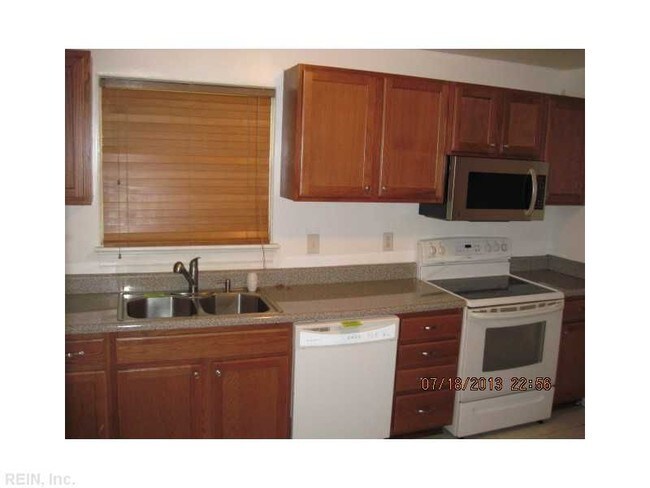Building Photo - 2925 Murray Ct