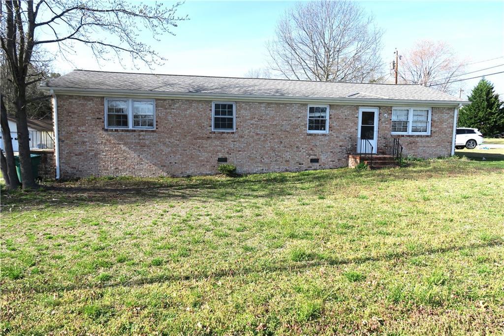 Primary Photo - 3400 South St