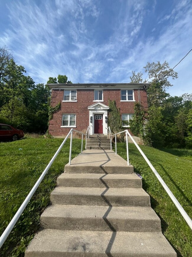 Building Photo - 3065 Bracken Woods Ln