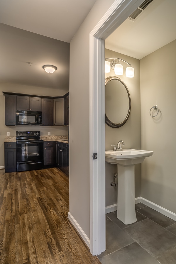 Building Photo - 345 W Broad St