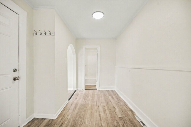 Foto del edificio - 701 Meade St