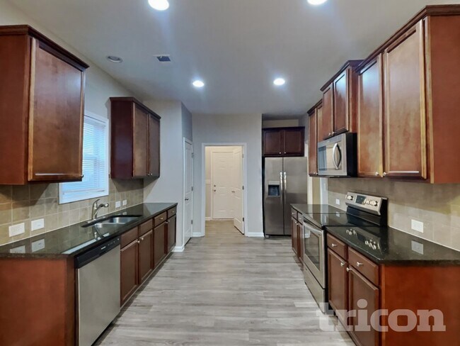 Foto del edificio - 246 Viking Ln