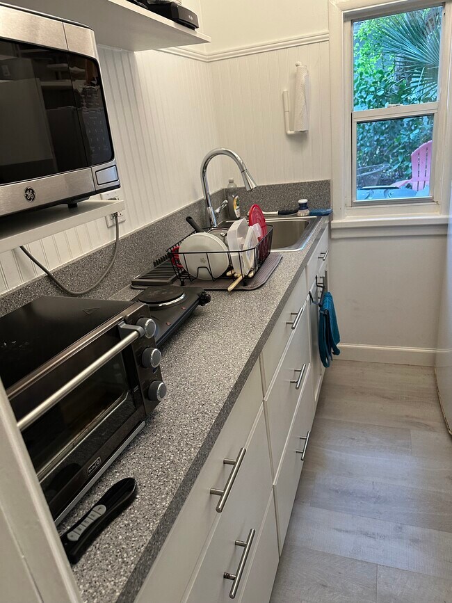 Kitchen - 18 Emarita Way